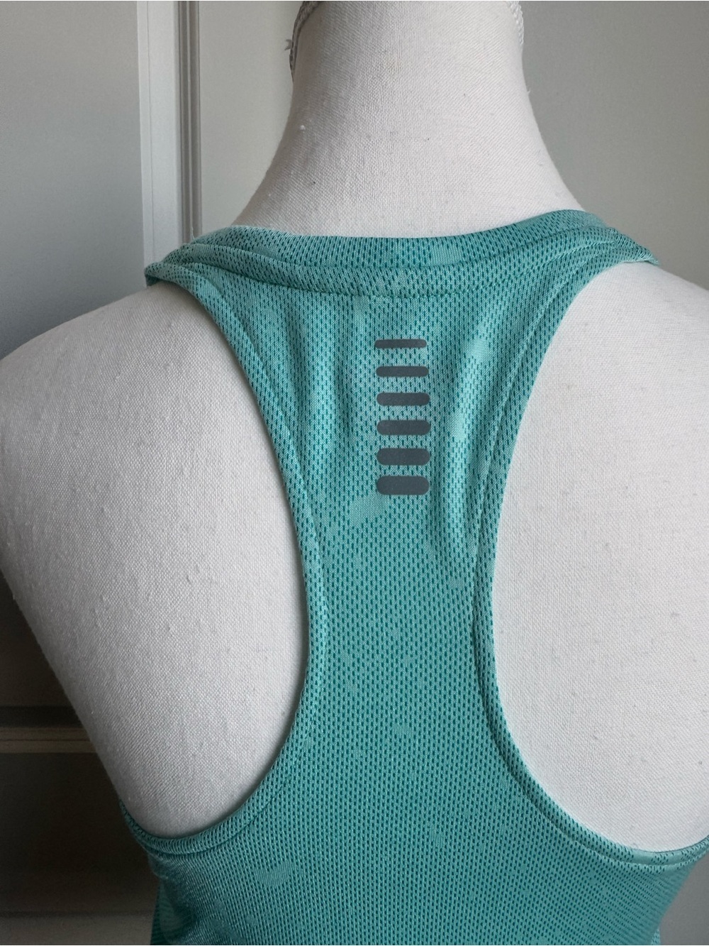 Under Armour Aqua Performance Racerback Tank Top - Picture 4 of 8